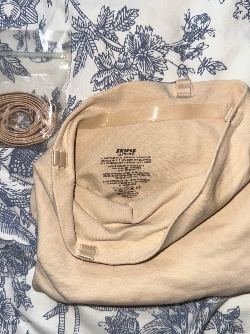 SKIMS Shapewear NWOT